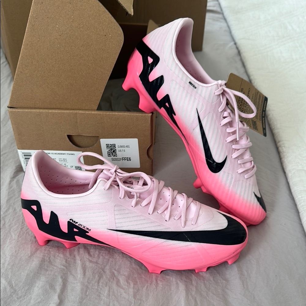 Nike mercurial vapor 15 academy MG low ‘’mad brilliance pack’ pink foam sz7.5